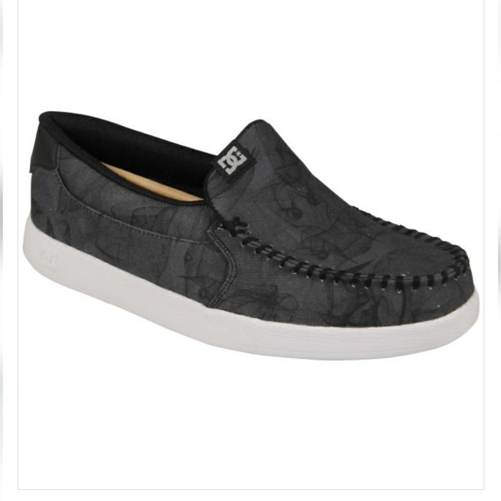 DC Villian 2 Slip Ons